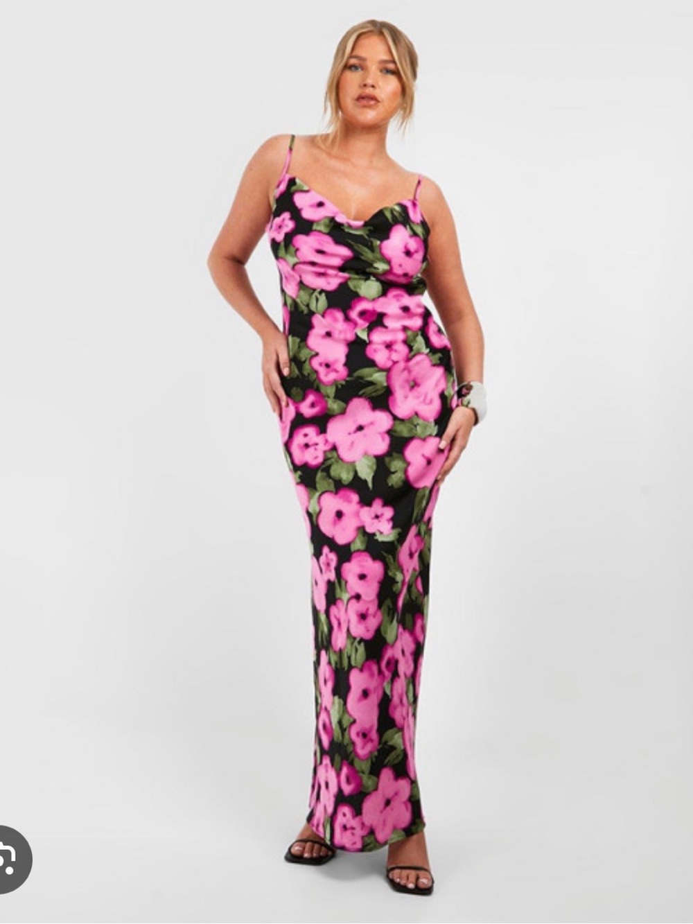 💕 sale 💕Boohoo Plus Pink Floral Slip Maxi Dress on Green